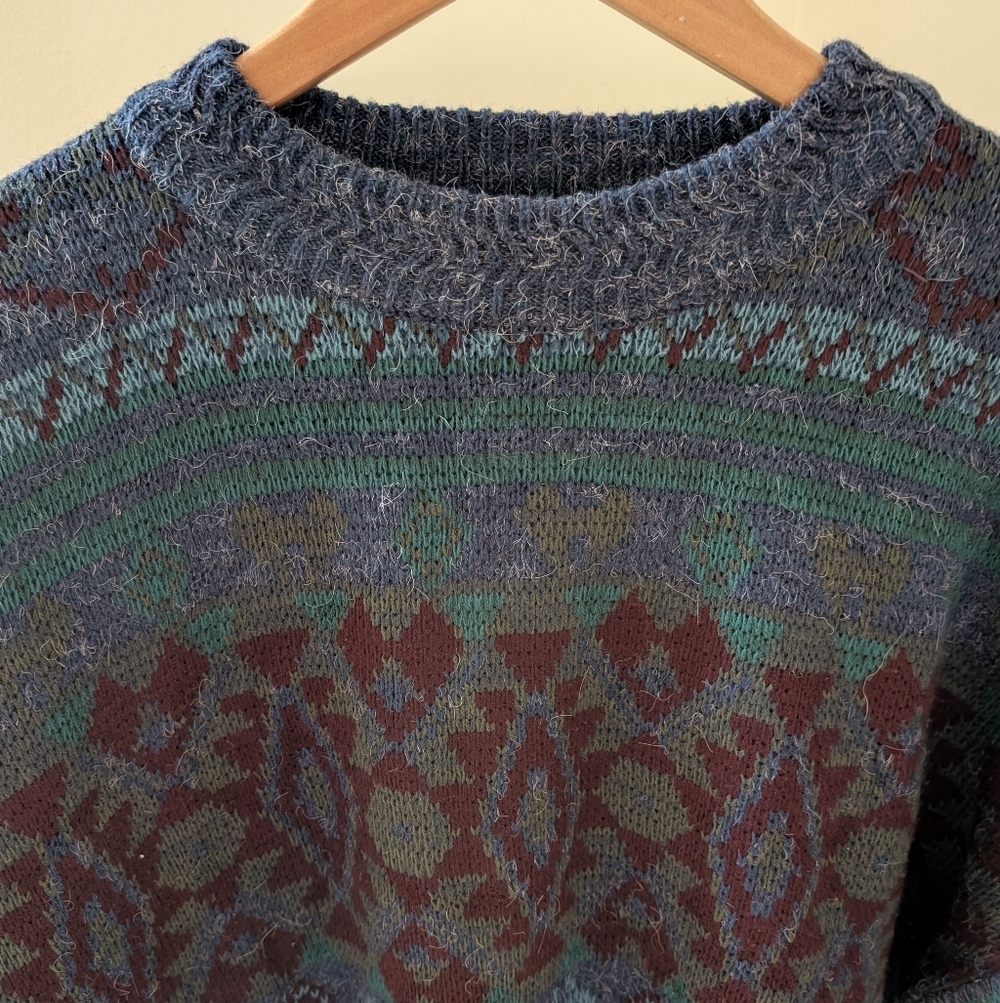 Vintage Abstract Geometric Crewneck Sweater In Blue/Burgundy - Picture 5 of 7